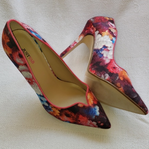 JustFab Shoes - JustFab Floral high heels sz 8.5
